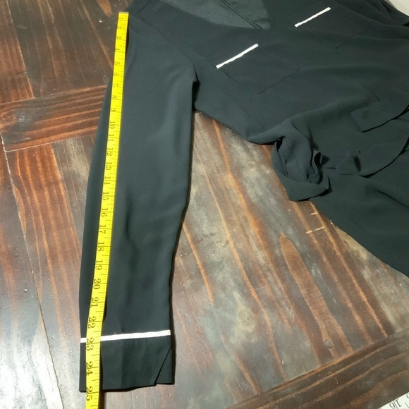 Naked zebra Lightweight v neck black dress size L - Picture 9 of 10